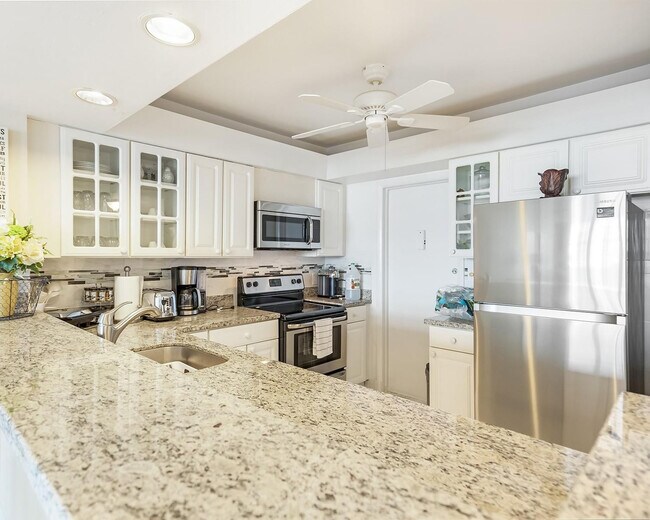 Building Photo - 1400 S Ocean Dr