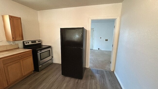 Building Photo - COMING SOON! Cute 3 Bedroom, 1 Bath Close to Downtown San Antonio.