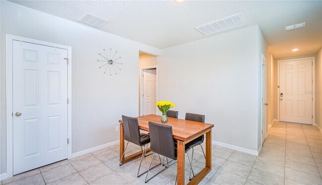 Building Photo - 3881 Marbella Way