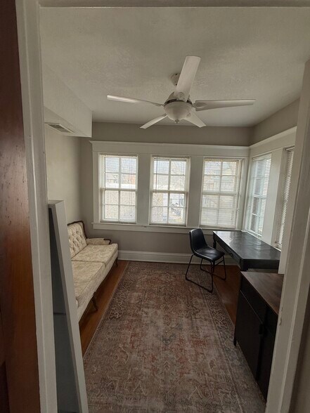 Building Photo - 3704 Jefferson St