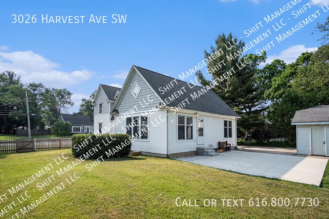 Building Photo - 3026 Harvest Ave SW