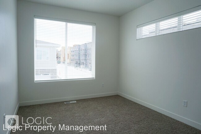 Building Photo - 3 br, 2.5 bath House - 5488 W Ace Court