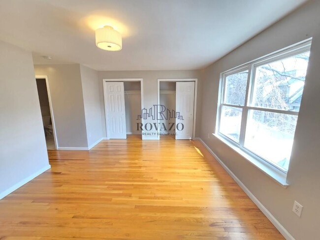 Building Photo - 542 S 20th St