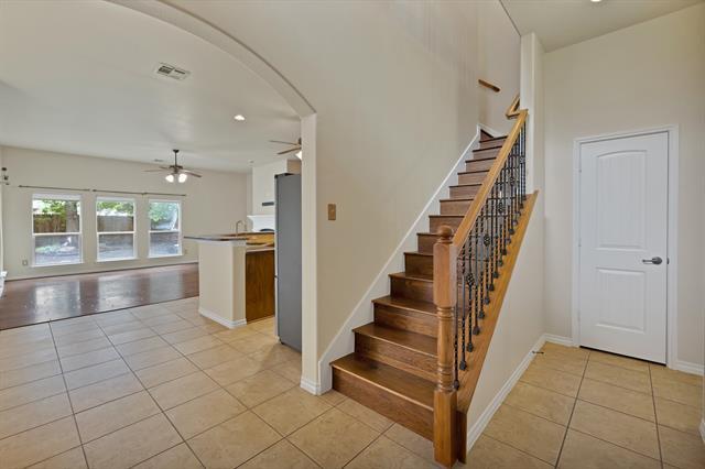 Building Photo - 9405 National Pines Dr