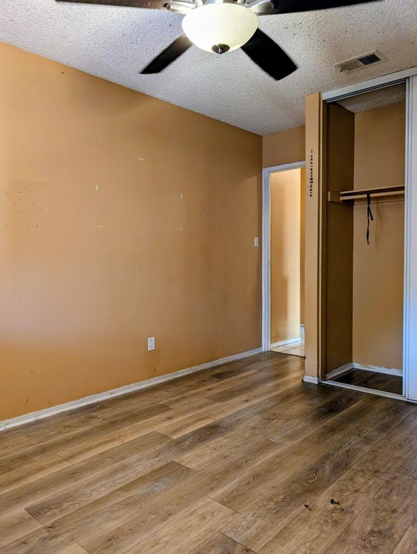 Building Photo - 2524 W Plaza Serena Dr