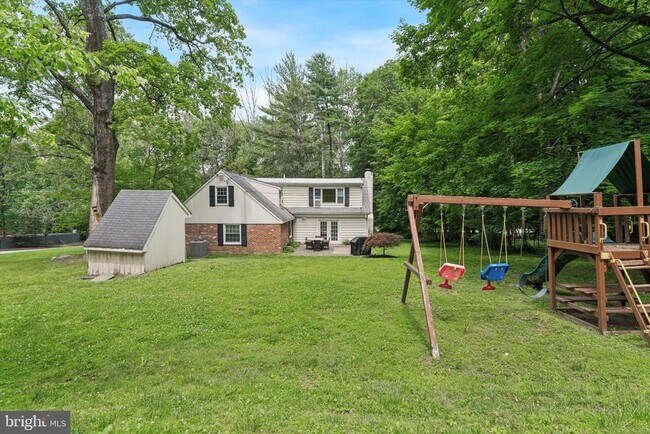Building Photo - 903 Sulgrave Ln