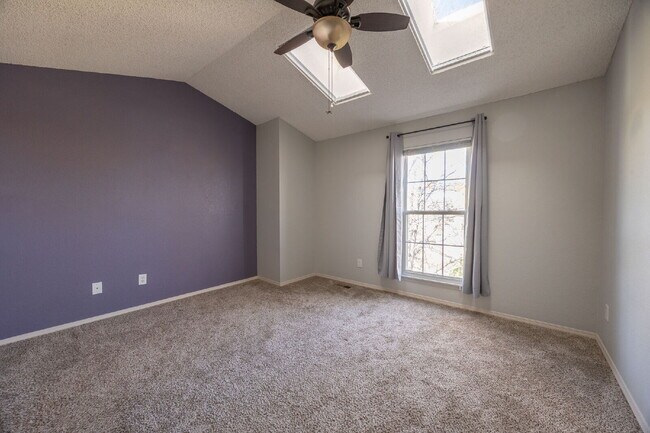 Building Photo - Discover Comfort and Style: Spacious 2-Bed...