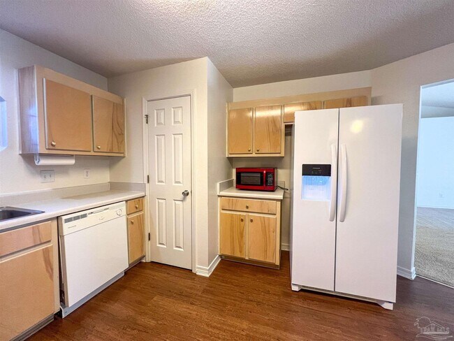 Building Photo - 1297 Middlebrook Dr