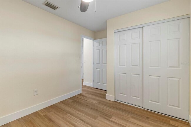 Building Photo - 4087 Vana Dr