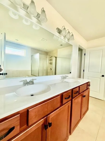 Building Photo - 212 Himalaya Way