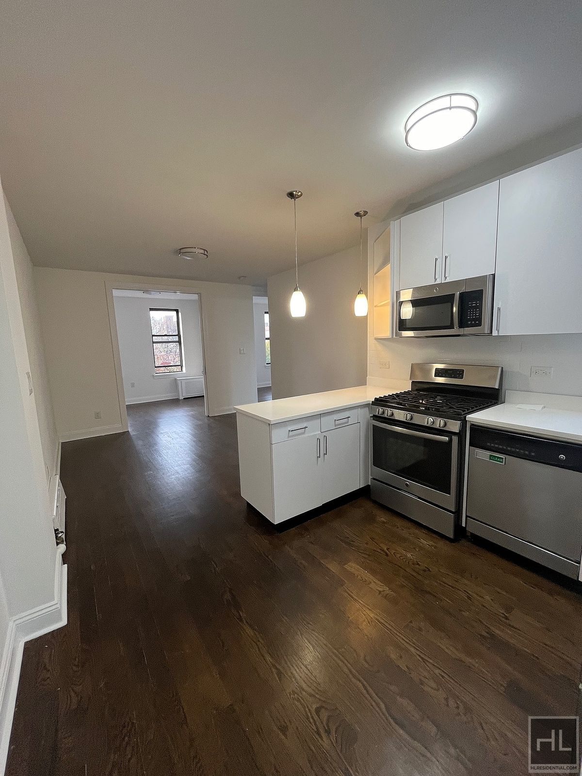 Building Photo - STEINWAY STREET