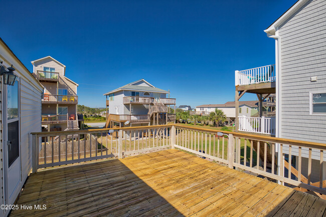 Building Photo - 221 Topsail Rd