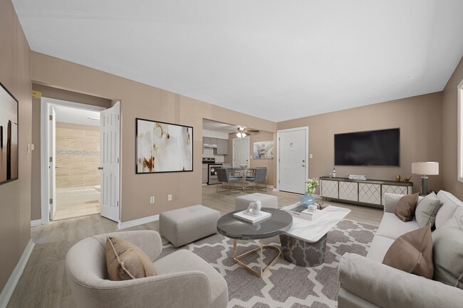 Building Photo - Lakeland Apartments ::OPEN HOUSE::