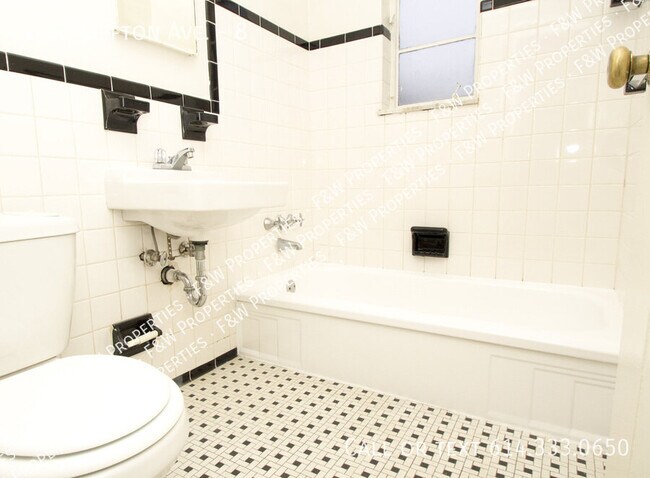 Building Photo - 1738 Clifton Ave