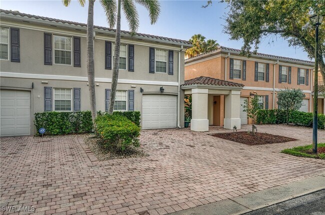 Building Photo - 5633 Cove Cir