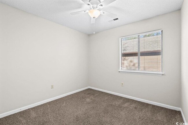 Building Photo - 6536 Valene Ct