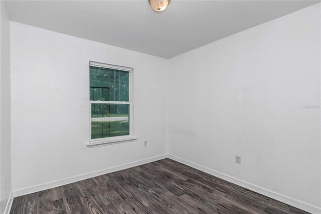 Building Photo - 5936 NW 56th Pl