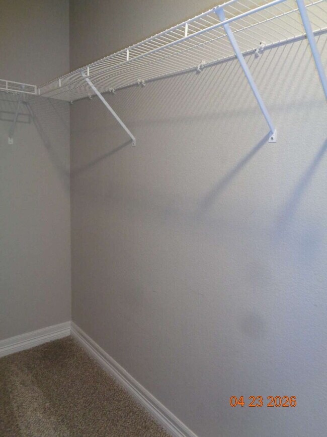 Building Photo - Lorson Ranch beauty