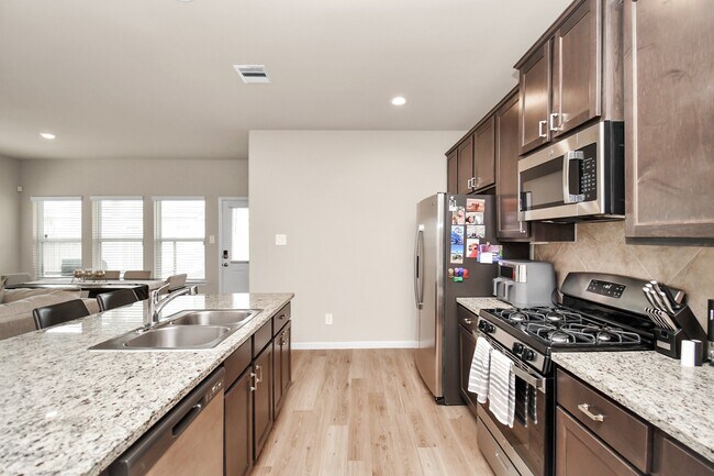 Building Photo - 11834 Beachberry Dr