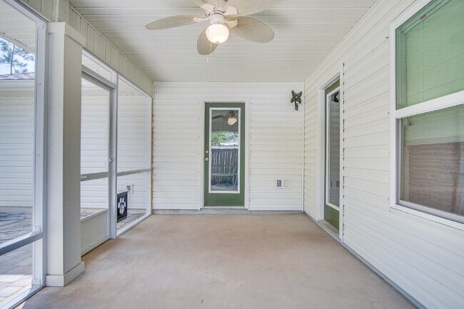 Building Photo - Spacious 4-Bedroom Home in Milton Near I-1...