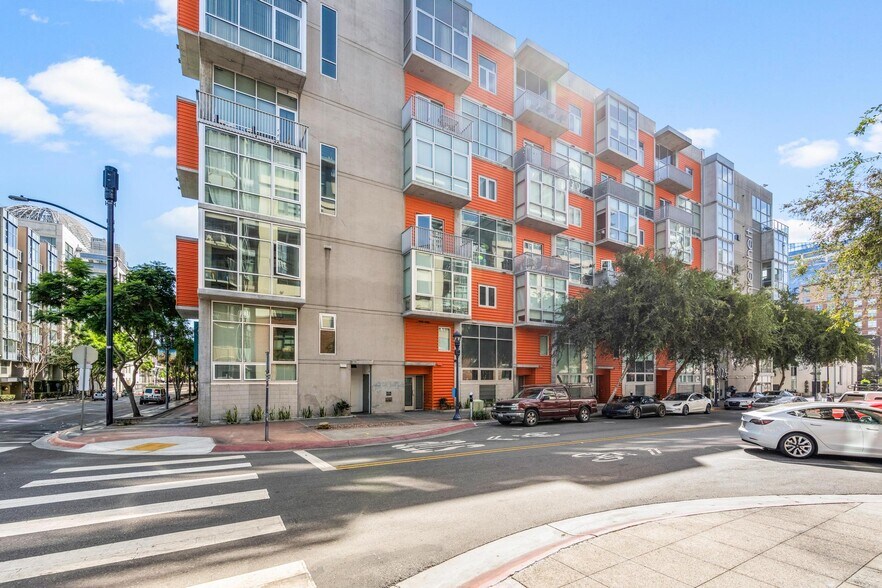 Building Photo - 1025 Island Ave