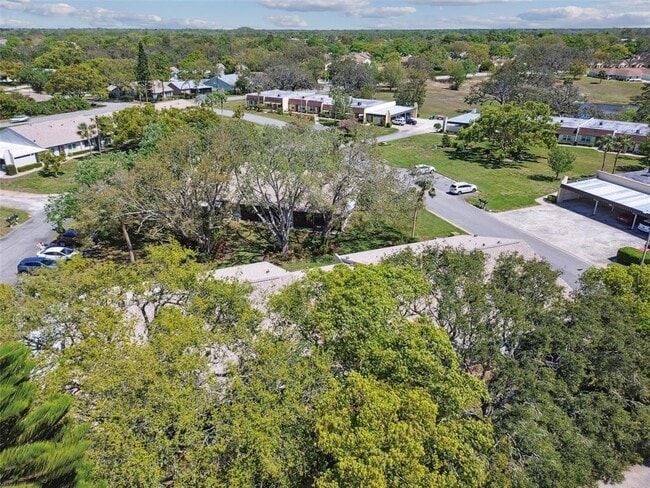 Building Photo - 8130 Braddock Cir