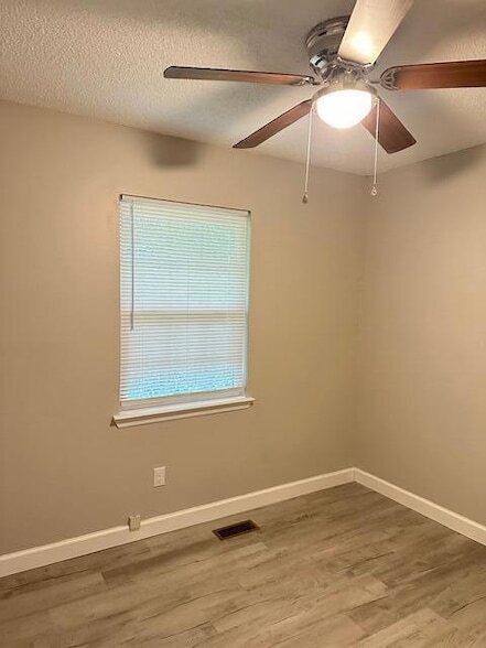 Building Photo - 4100 N Ocoee St