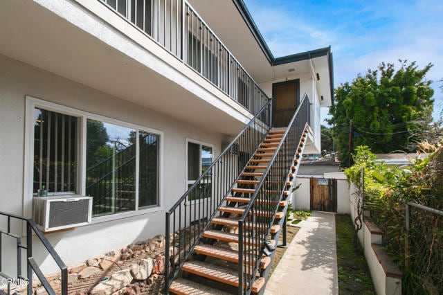 Building Photo - 1736 Normandie Ave