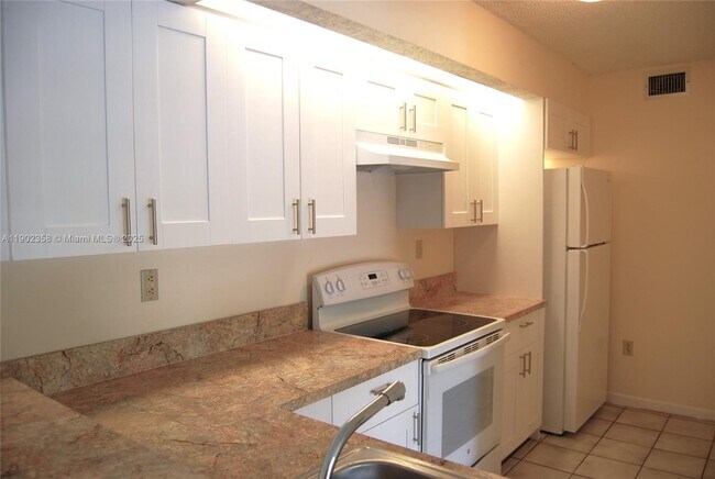 Building Photo - 8540 SW 212th St