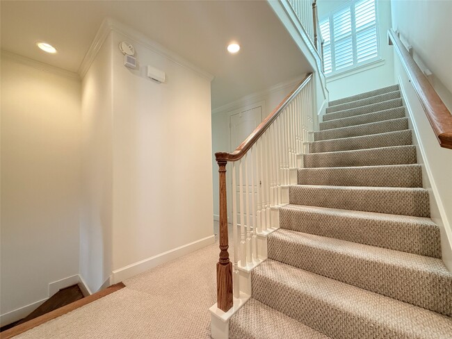 Building Photo - 6338 W Mystic Meadow