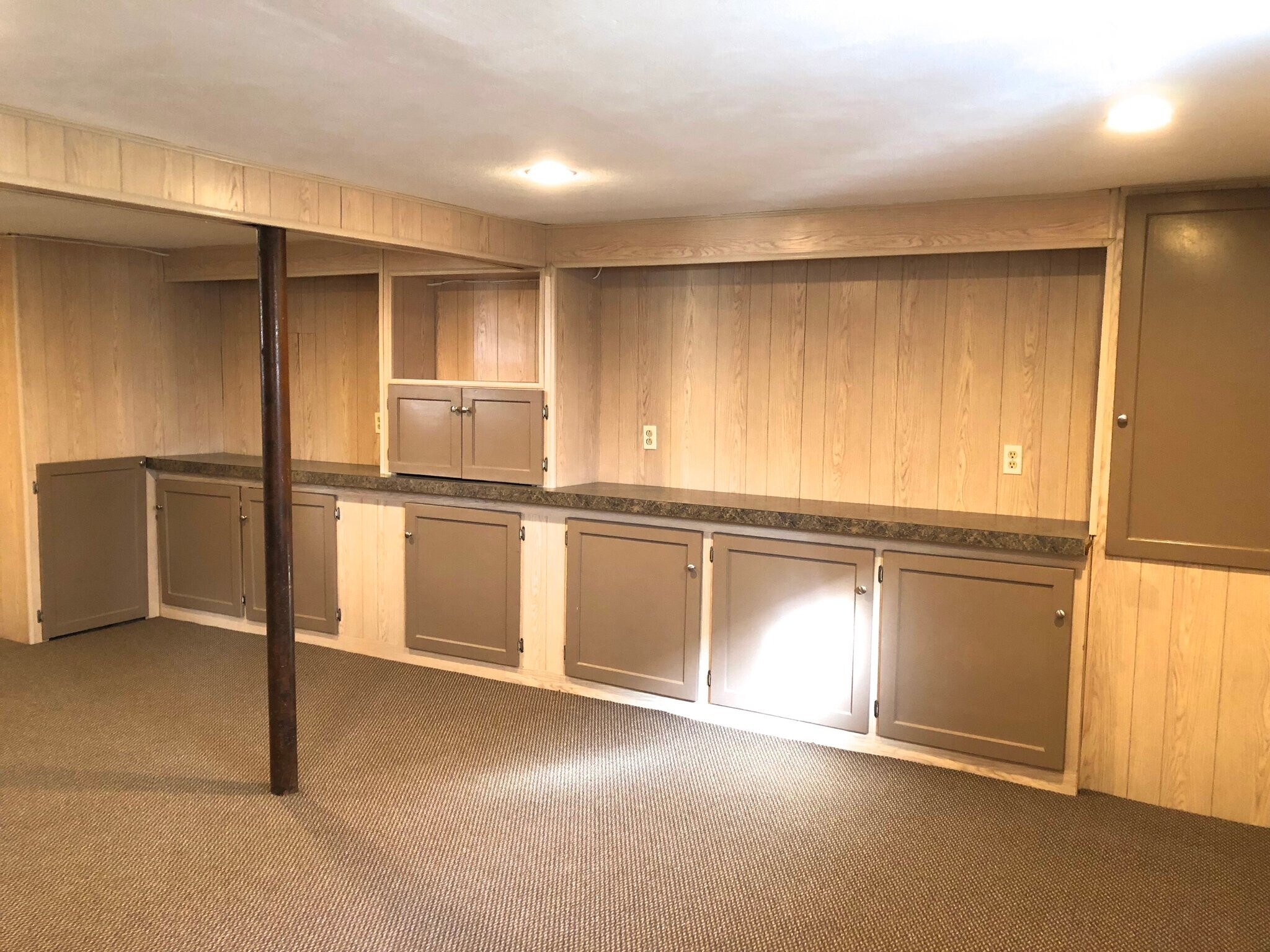 Building Photo - 9 Graywood Rd