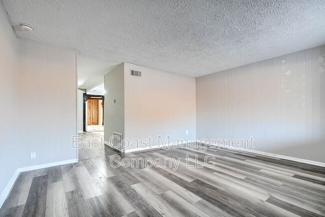 Building Photo - 7862 St Bridget Ln