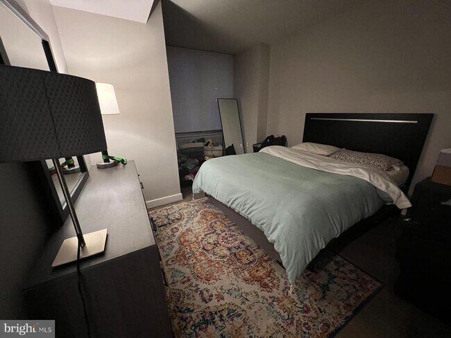 Building Photo - 555 Massachusetts Ave NW