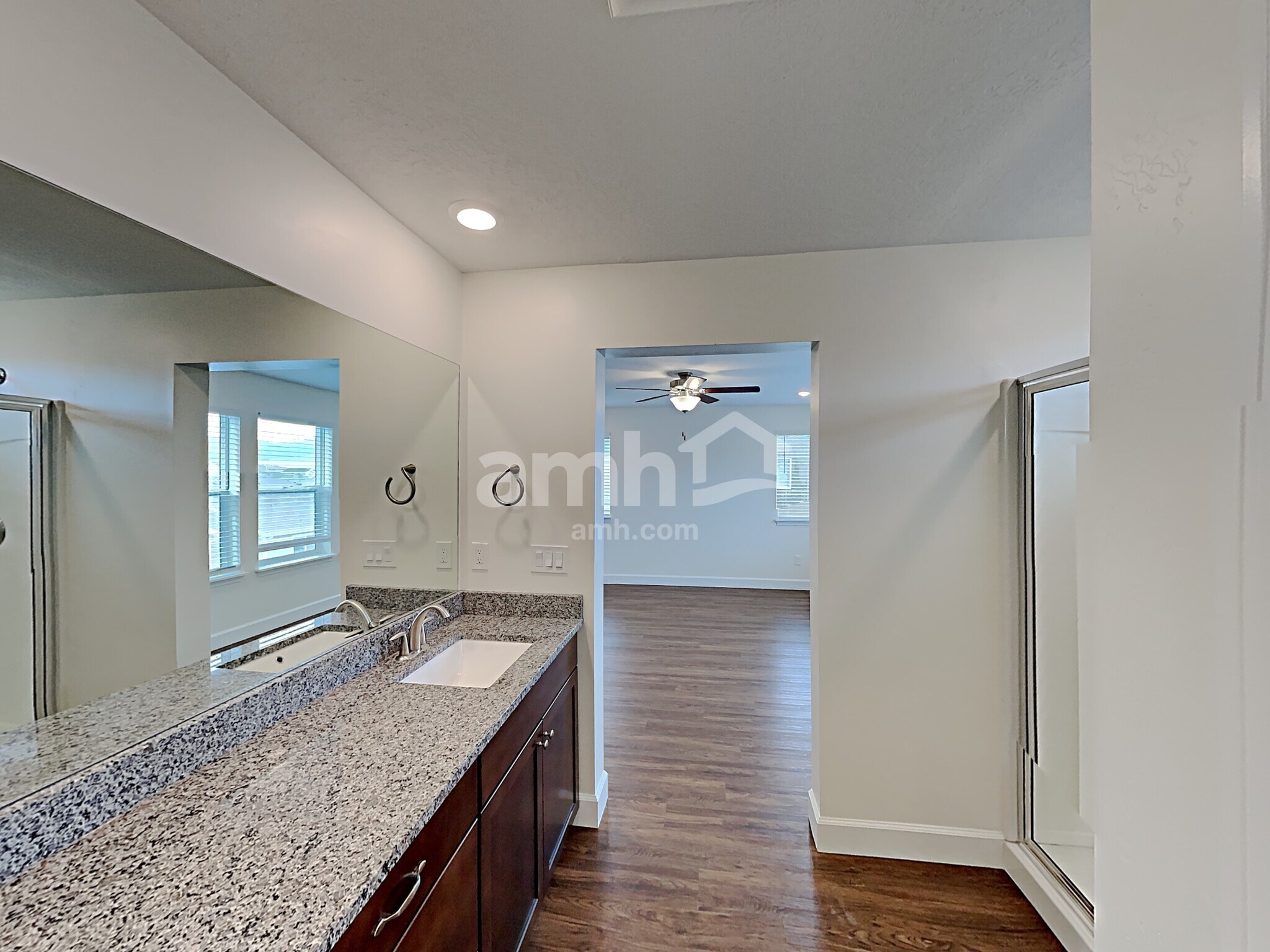 Building Photo - 2445 E Tumbleweed Rd