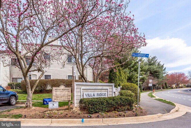 Building Photo - 11039 Villaridge Ct