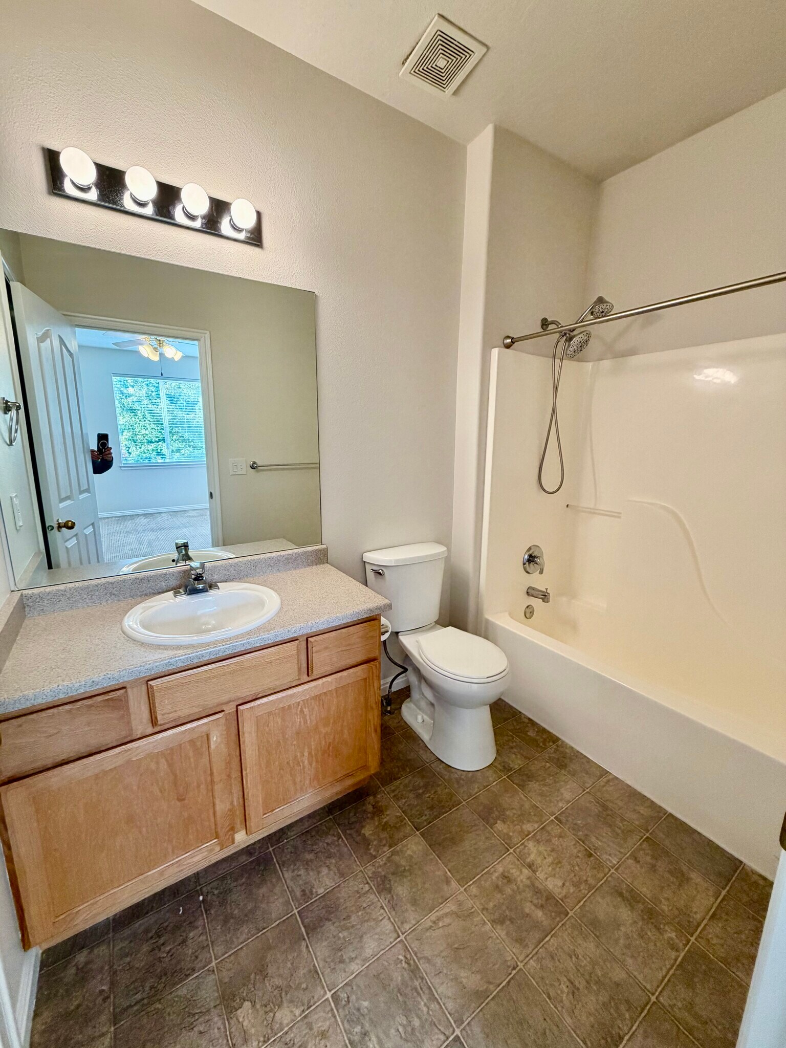 Building Photo - 7106 S Brittany Town Dr