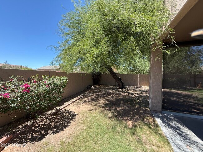 Building Photo - 21570 N 72nd Way