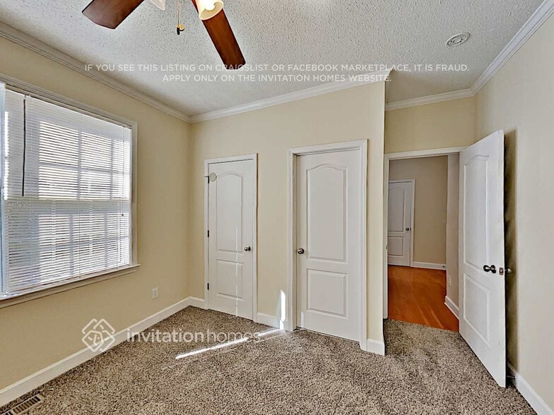 Building Photo - 460 Nora Dr