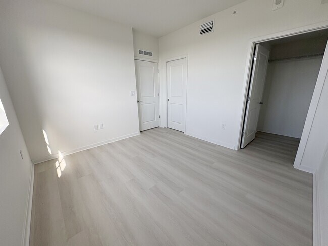 Building Photo - 5579 Millenia Park Blvd