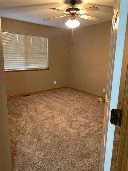 Building Photo - 6705 Milan Dr