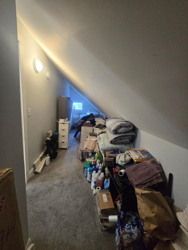 Building Photo - Spacious, meticulously renovated single family: 2-bedroom, 2 full bathroom & finished basement an...