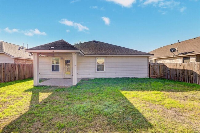 Building Photo - 1517 Rainbow Parke Dr