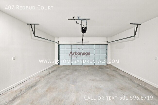 Building Photo - 407 Redbud Ct