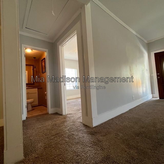 Building Photo - 211 W 59th St