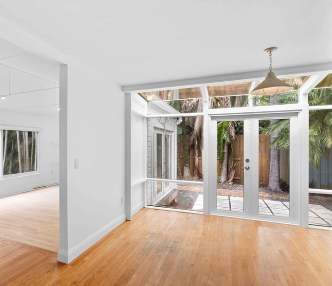 Building Photo - 3945 Loquat Ave