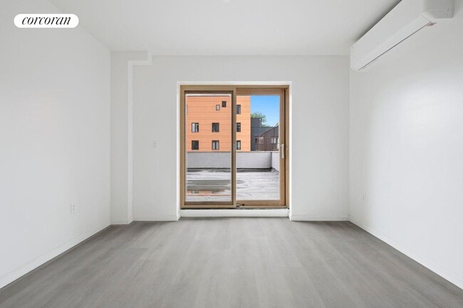 Building Photo - 217 9th St