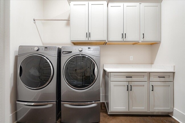 Building Photo - 2020 Elzey Ave