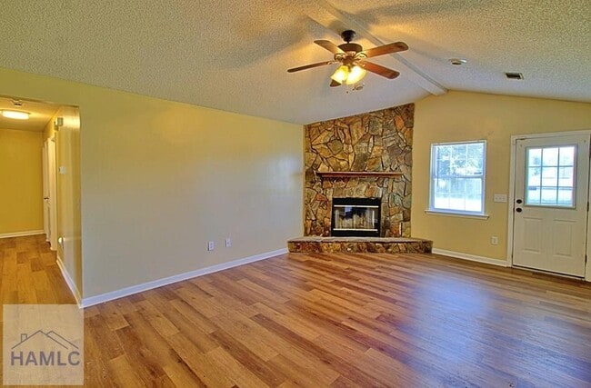 Building Photo - 205 Tempest Ln