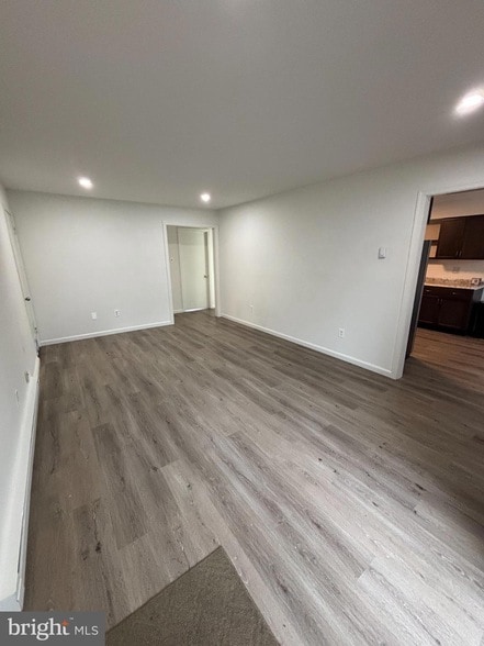 Building Photo - 612 N Shady Retreat Rd