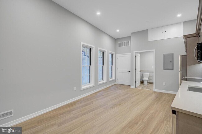 Primary Photo - 2445 Innovator Wy